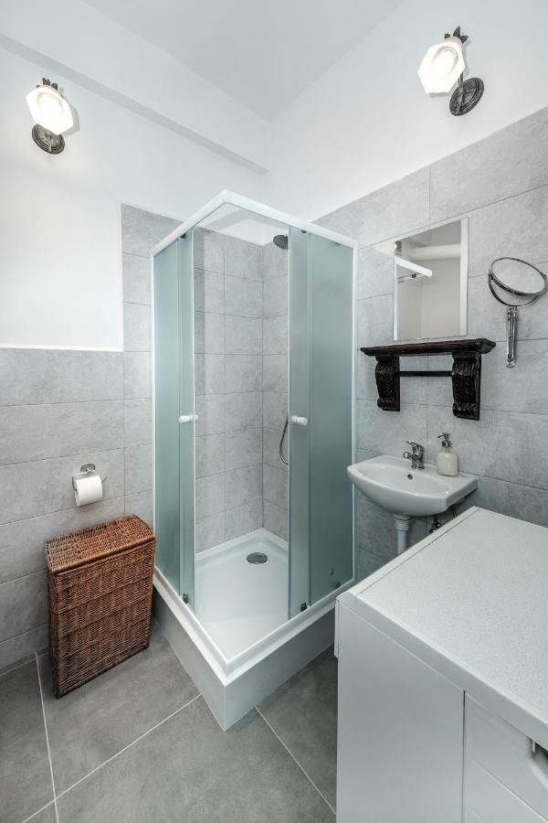 Friends Avenue Apartment Warszawa Eksteriør billede